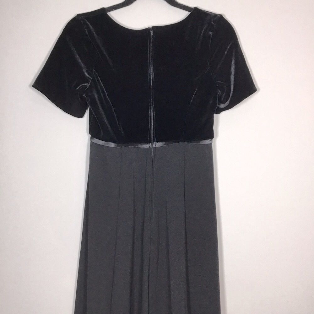 Vintage black velvet dress floaty skirt short sleeve formal dancing ball dress S - Picture 5 of 9